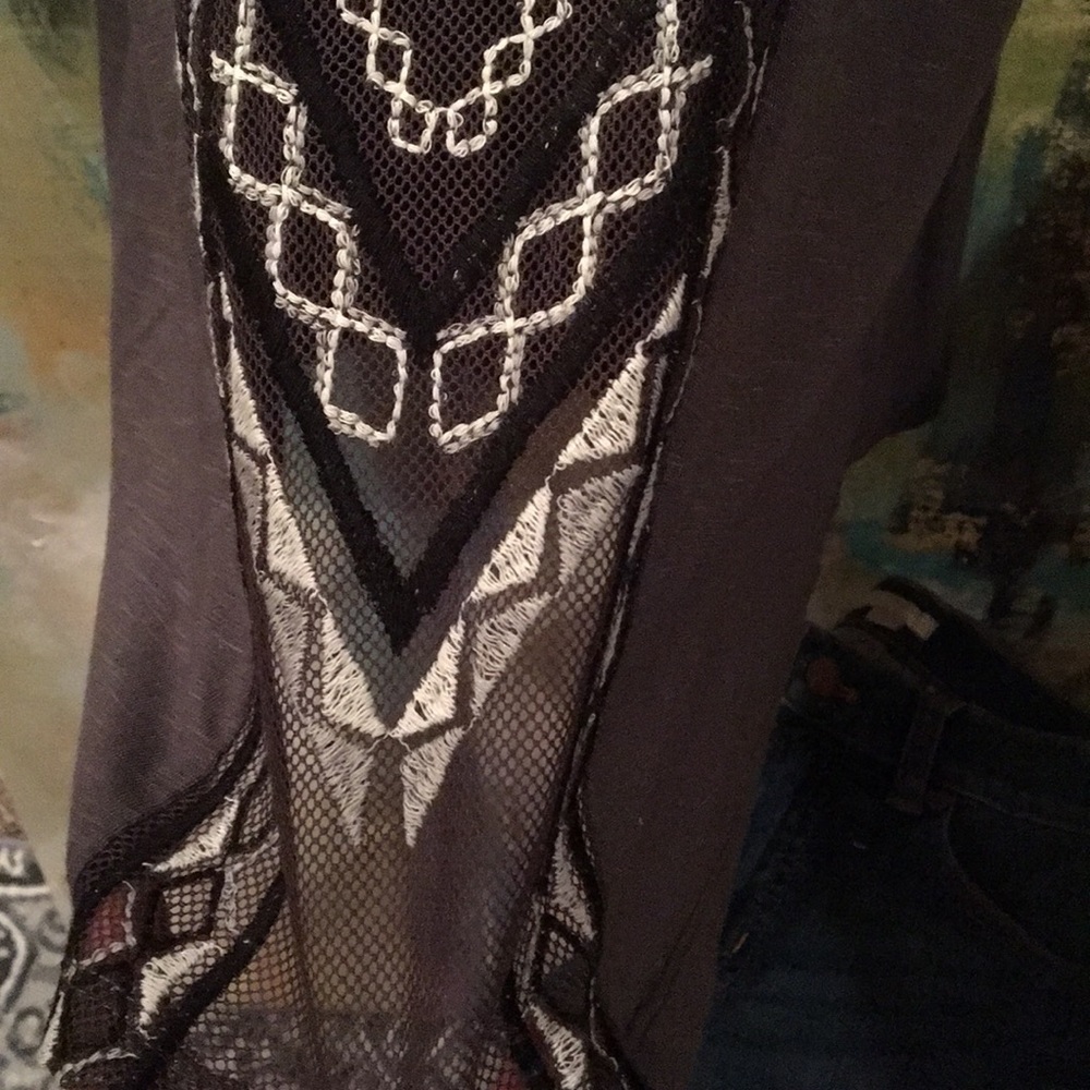 Sun & Shadow Tank - Picture 4 of 4